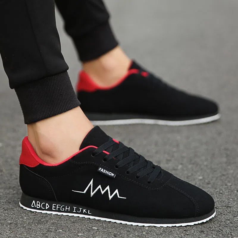 Mens Fashion Trainers 2025 - รองเท้าผ้าใบผู้ชายสีแดงแฟชั่นปี 2025 สำหรับฤดูร้อน แบบสวม พื้นเรียบ ระบายอากาศได้ดี