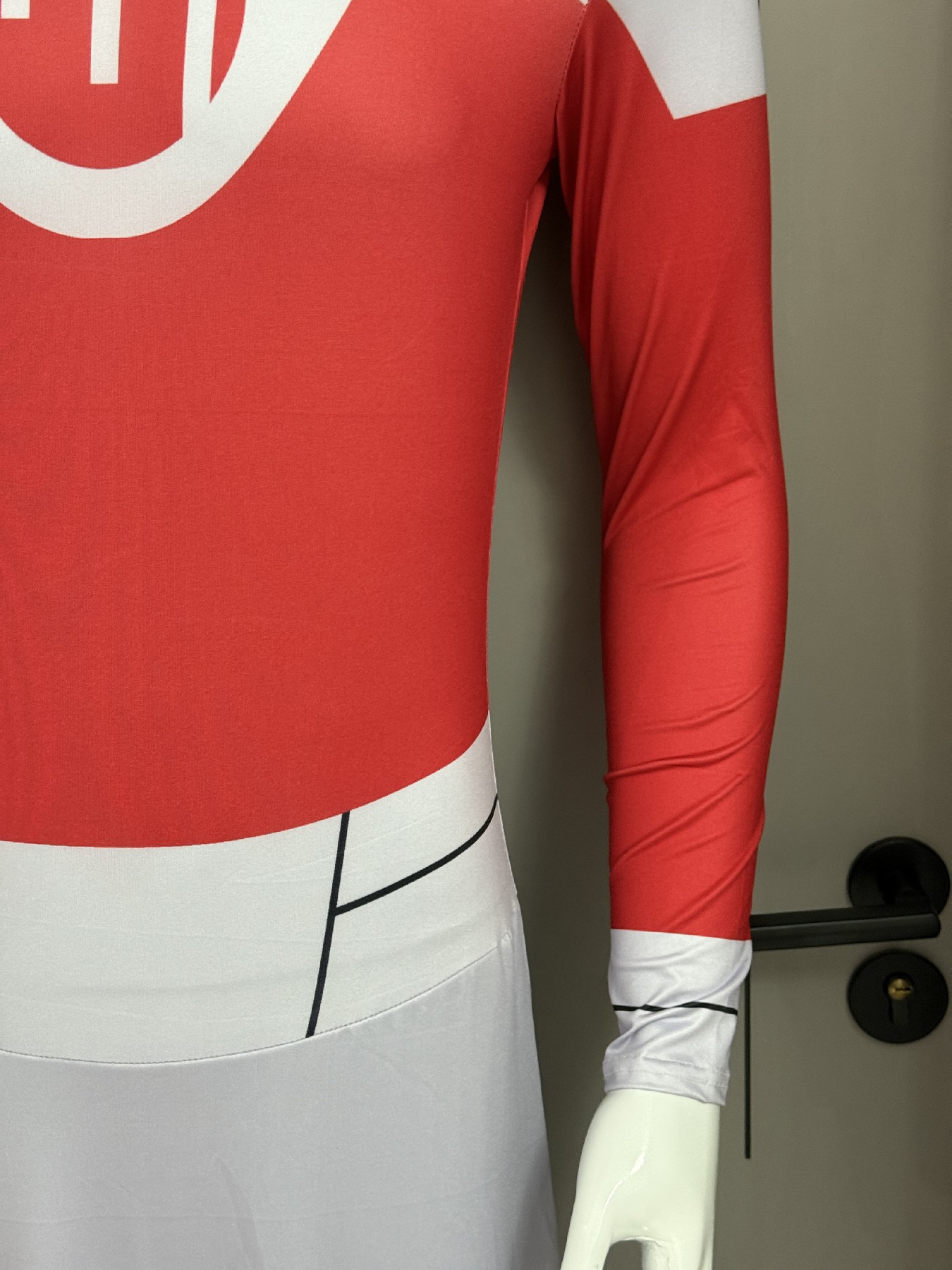อินวินซิเบิล ธรักก์คอสเพลย์เคร - Mens Fashion Jumpsuit บทวิจารณ์และราคา